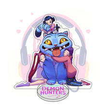 Lade das Bild in den Galerie-Viewer, Acryl-Dekofiguren der Huntrix K-Pop Demon Hunters – stylisch und detailreich