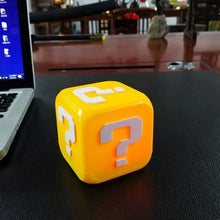 Lade das Bild in den Galerie-Viewer, Super Mario LED Wecker mit Alarmfunktion im Fragezeichen Look