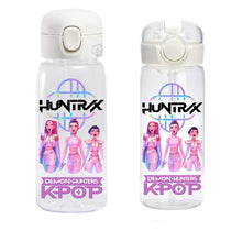 Lade das Bild in den Galerie-Viewer, Praktische Hunterx K-Pop Demon Hunters Wasserflasche für Sport & Alltag – erhältlich in 400 und 600 ml