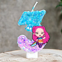 Lade das Bild in den Galerie-Viewer, Festliche K-Pop Demon Hunters Kerze – inklusive Jahreszahl für Geburtstage