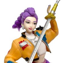 Lade das Bild in den Galerie-Viewer, Rumi aus KPop Demon Hunters Figur (ca. 22cm)