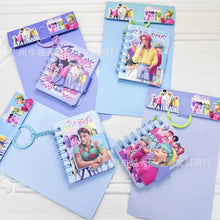 Lade das Bild in den Galerie-Viewer, Vier Mini-Notizbücher voller Hunter x Kpop Demon Hunters Flair