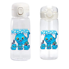 Lade das Bild in den Galerie-Viewer, Praktische Hunterx K-Pop Demon Hunters Wasserflasche für Sport & Alltag – erhältlich in 400 und 600 ml