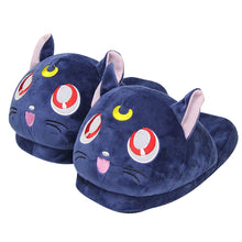 Lade das Bild in den Galerie-Viewer, Sailor Moon Luna Cat Plüschige Hausschuhe kaufen - Pk.toys