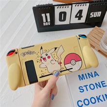 Lade das Bild in den Galerie-Viewer, Super Mario Switch Schutzhülle in verschiedenen Designs kaufen - Pk.toys