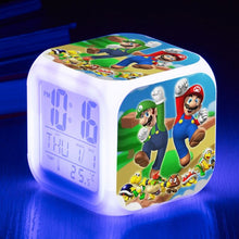 Lade das Bild in den Galerie-Viewer, Super Mario Digital Wecker mit LED und Farbwechsel kaufen - Pk.toys