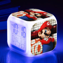 Lade das Bild in den Galerie-Viewer, Super Mario Digital Wecker mit LED und Farbwechsel kaufen - Pk.toys