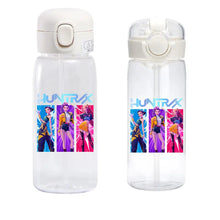 Lade das Bild in den Galerie-Viewer, Praktische Hunterx K-Pop Demon Hunters Wasserflasche für Sport &amp; Alltag – erhältlich in 400 und 600 ml
