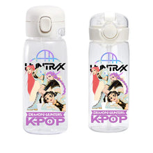 Lade das Bild in den Galerie-Viewer, Praktische Hunterx K-Pop Demon Hunters Wasserflasche für Sport &amp; Alltag – erhältlich in 400 und 600 ml
