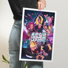 Lade das Bild in den Galerie-Viewer, Stilvoller Huntrx K-Pop Demon Hunters Kunstdruck als Wanddeko
